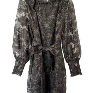 Jade Black Floral Appliqué V-Neck Blouse